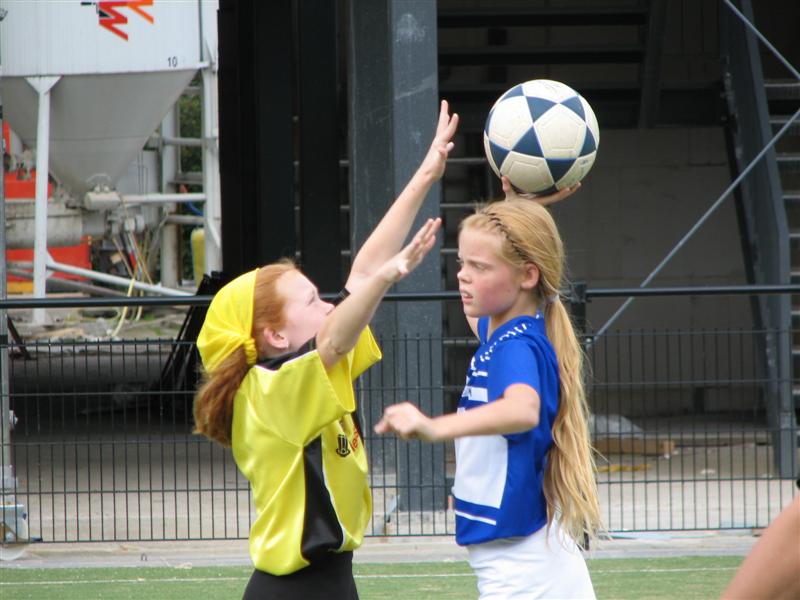 2007-09-08 Tilburg D2 - Boemerang D1 (1).JPG